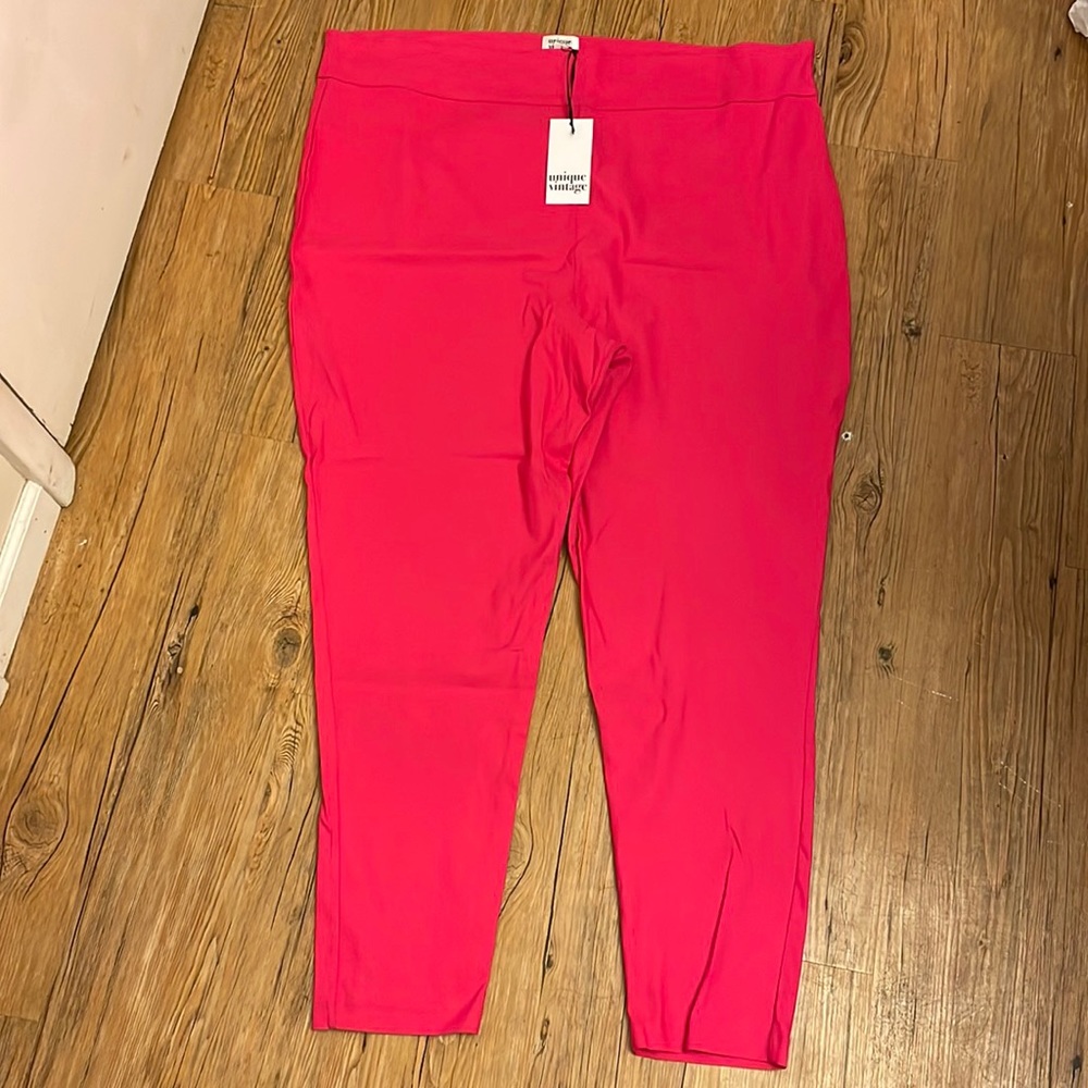 Unique Vintage Women’s Pants Pink Size 5XL NWT